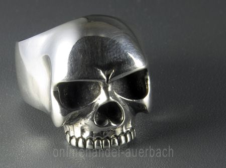 skull ring