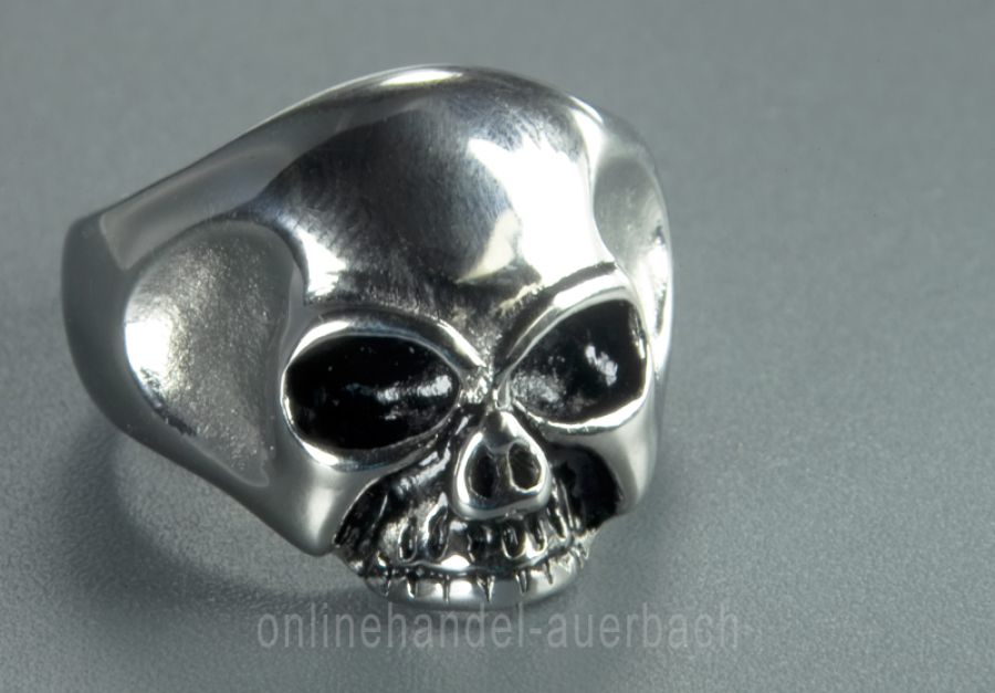 Totenkopf Ring